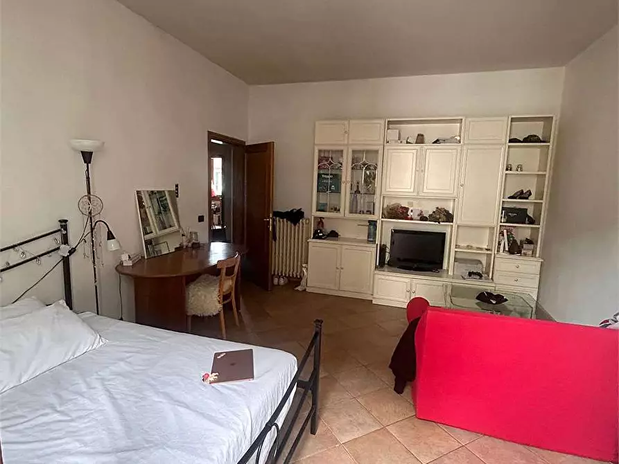 Immagine 4 di Stanza singola in affitto  a Firenze