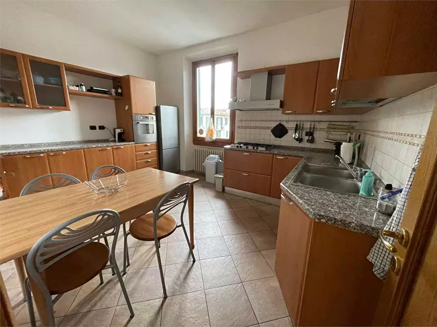 Immagine 7 di Stanza singola in affitto  a Firenze