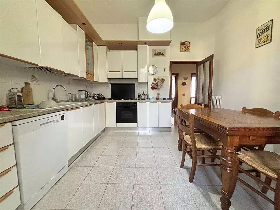 Immagine 14 di Appartamento in vendita  in Via Barbera 40 a Firenze