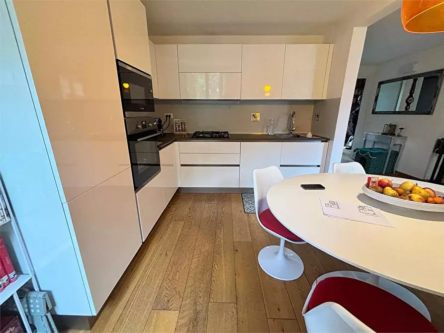 Immagine 9 di Appartamento in vendita  in P.zza N. Tommaseo 1 a Firenze