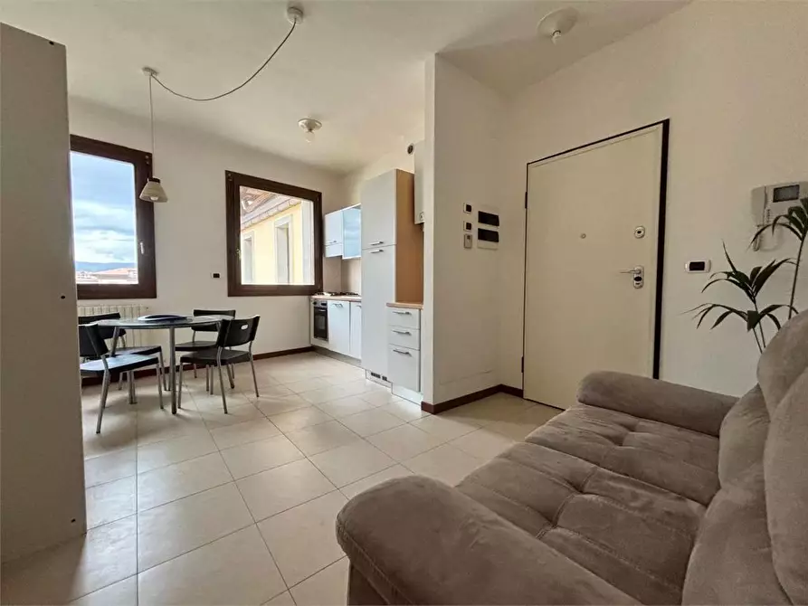 Immagine 1 di Bilocale in vendita  a Firenze