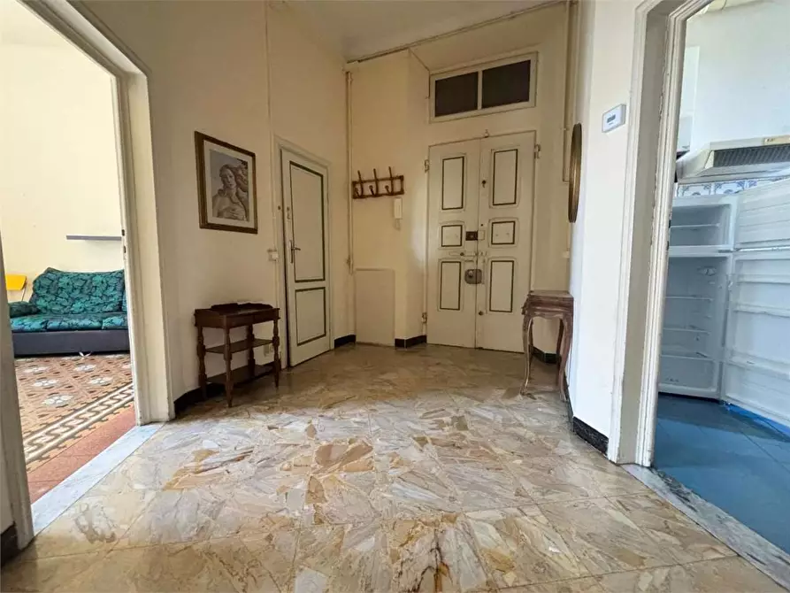 Immagine 16 di Appartamento in vendita  in Via Cesare Guasti  1 a Firenze