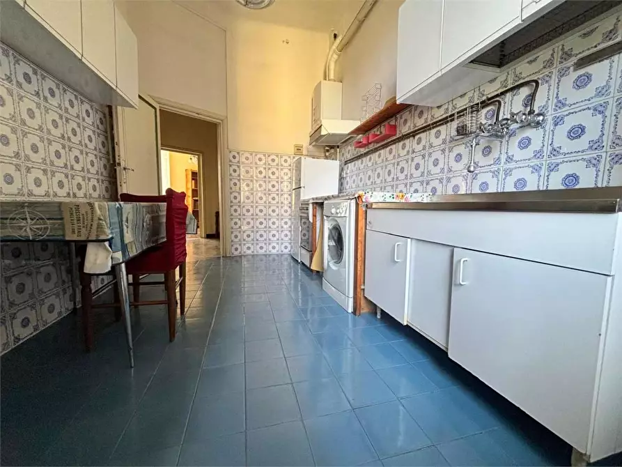 Immagine 14 di Appartamento in vendita  in Via Cesare Guasti  1 a Firenze