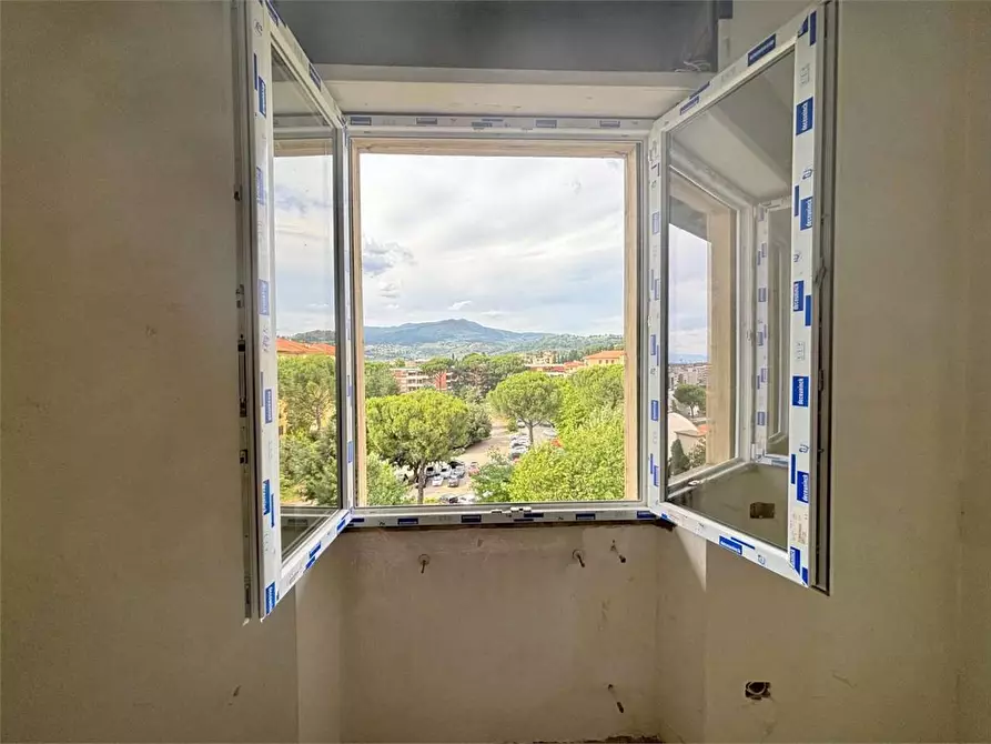 Immagine 10 di Appartamento in vendita  a Firenze