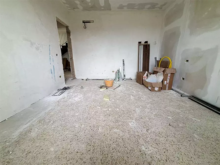 Immagine 13 di Appartamento in vendita  a Firenze