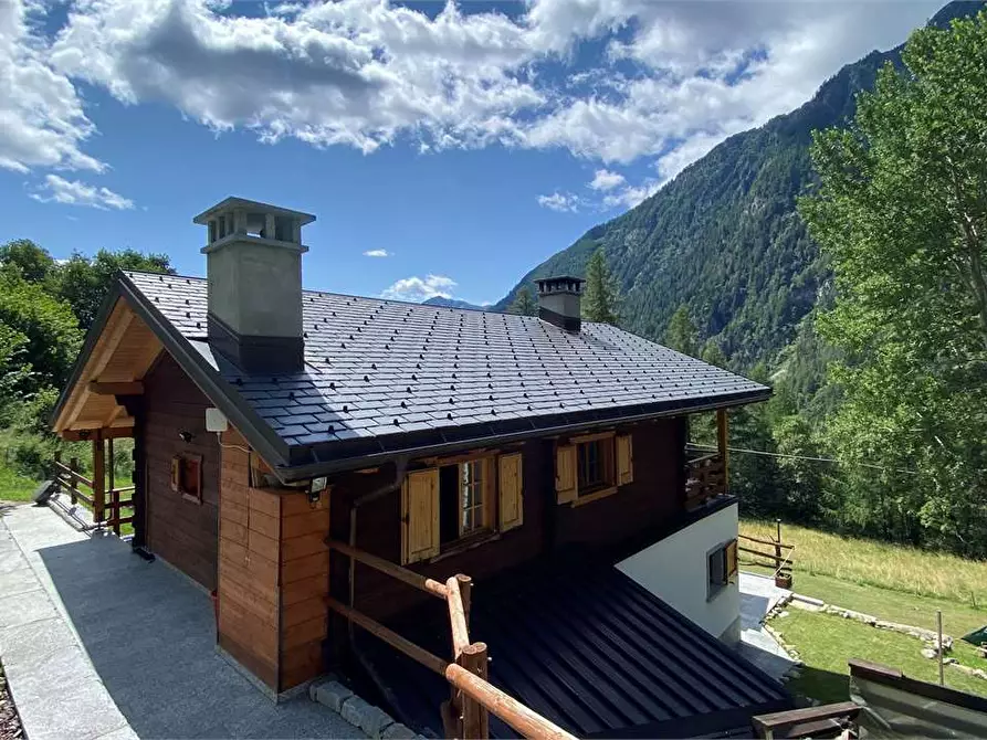 Immagine 1 di Casa indipendente in vendita  in Località San Domenico X a Varzo