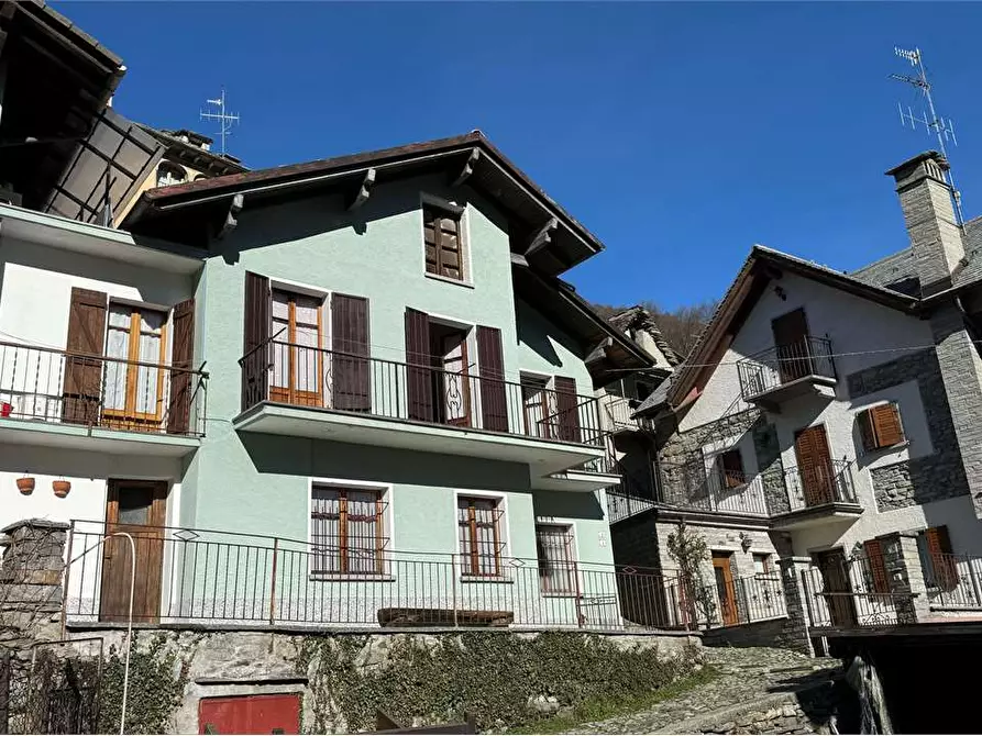 Immagine 1 di Casa indipendente in vendita  in Località Coimo X a Druogno