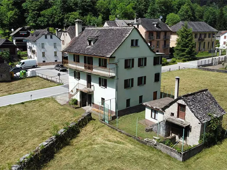 Immagine 1 di Casa indipendente in vendita  in Località San Rocco a Premia