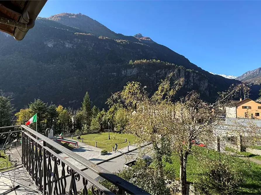 Immagine 11 di Trilocale in vendita  in Viale Castelli 8 a Varzo