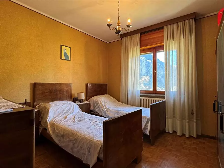 Immagine 8 di Trilocale in vendita  in Viale Castelli 8 a Varzo