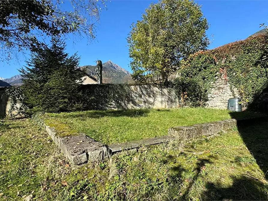 Immagine 14 di Trilocale in vendita  in Viale Castelli 8 a Varzo