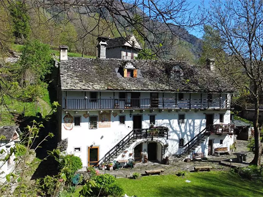 Immagine 1 di Casa indipendente in vendita  in Località Cimavalle x a Varzo