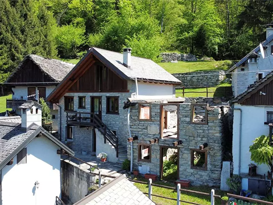 Immagine 1 di Casa indipendente in vendita  in Località Dreuza X a Varzo