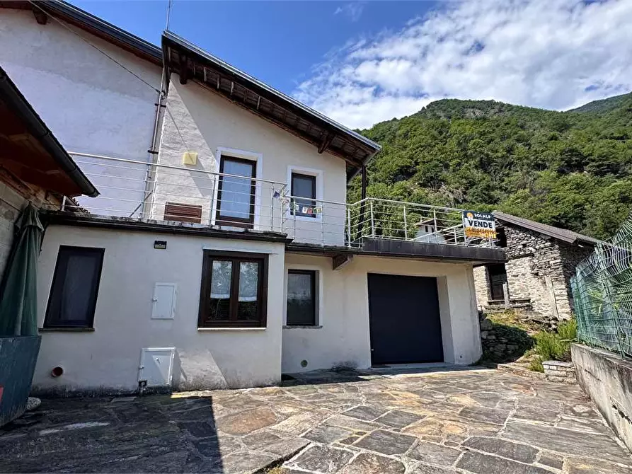 Immagine 1 di Casa indipendente in vendita  in Via Bellini  26 a Pallanzeno