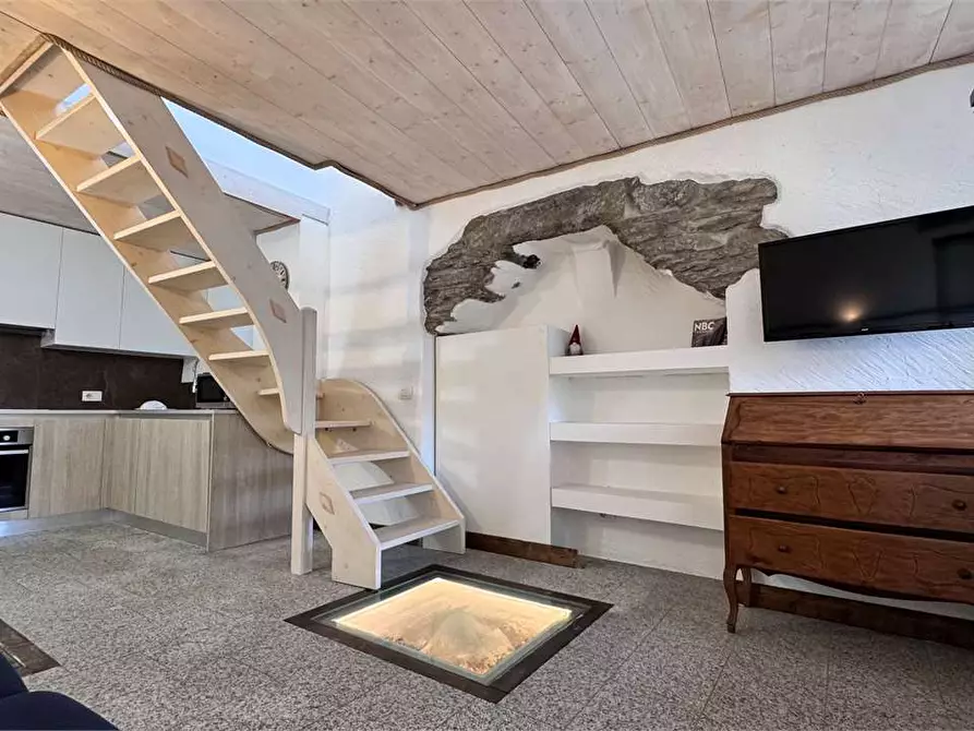 Immagine 3 di Casa indipendente in vendita  in Via Bellini  26 a Pallanzeno