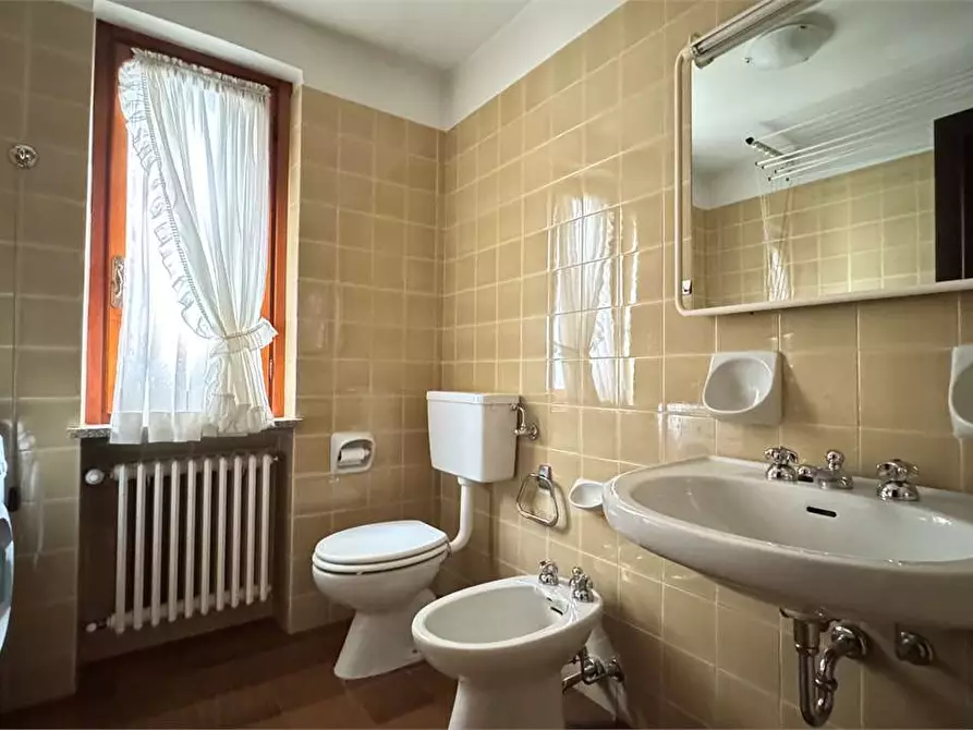 Immagine 11 di Trilocale in vendita  in Via Benefattori 1 a Toceno