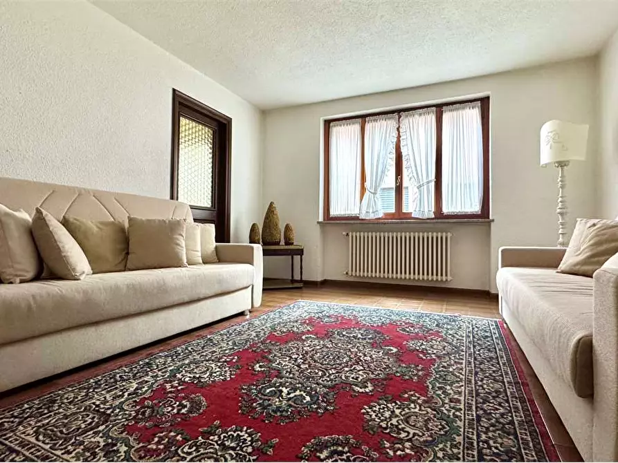 Immagine 3 di Trilocale in vendita  in Via Benefattori 1 a Toceno