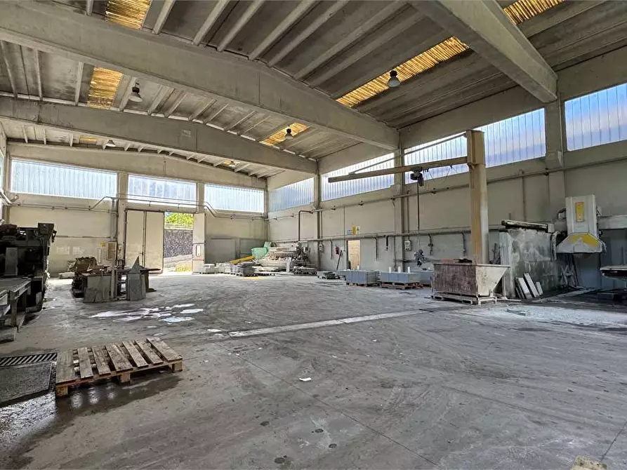 Immagine 9 di Capannone industriale in vendita  in Via Milano  47 a Premosello-Chiovenda