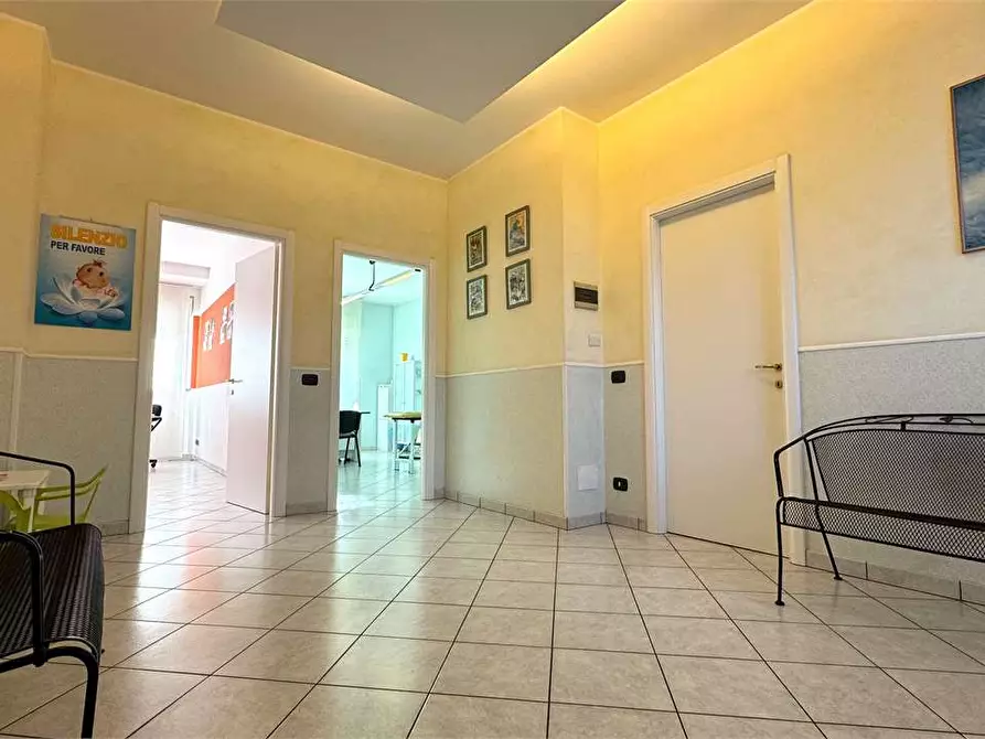 Immagine 7 di Ufficio in vendita  in Via Marzabotto 22 a Domodossola