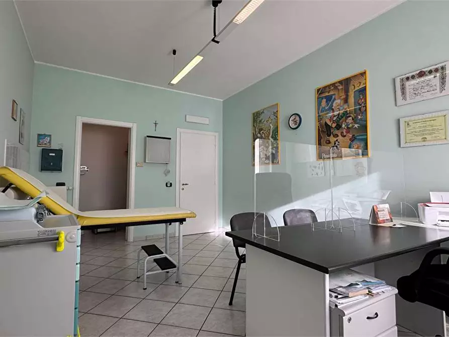 Immagine 11 di Ufficio in vendita  in Via Marzabotto 22 a Domodossola