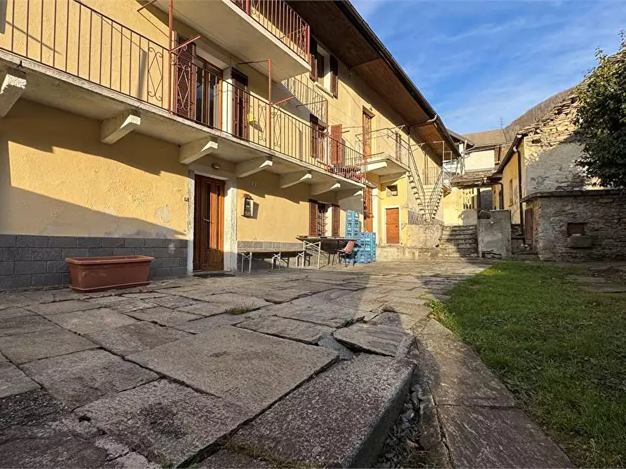 Immagine 3 di Casa indipendente in vendita  in Frazione Cardezza x a Beura-Cardezza