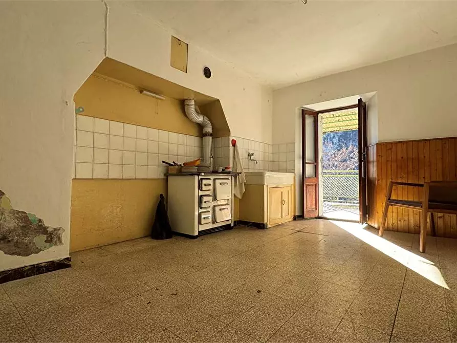 Immagine 3 di Casa indipendente in vendita  in Via Sempione a Varzo