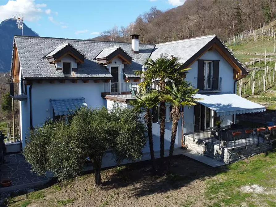 Immagine 1 di Casa indipendente in vendita  in Frazione Merro 1A a Masera