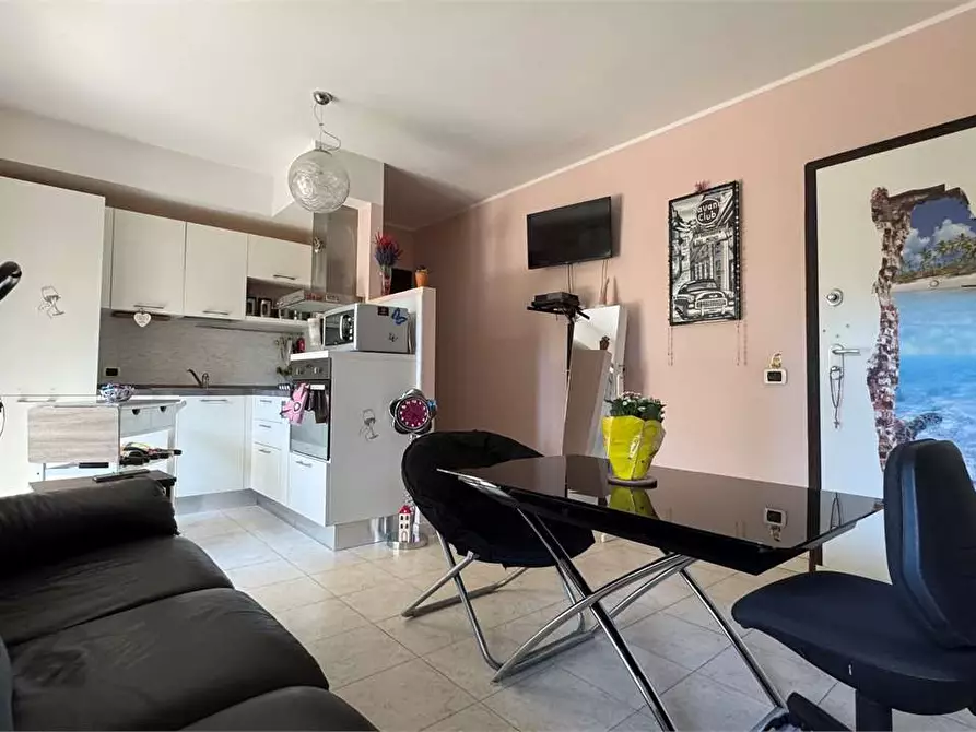 Immagine 3 di Bilocale in vendita  in Via Marzabotto 6 a Domodossola