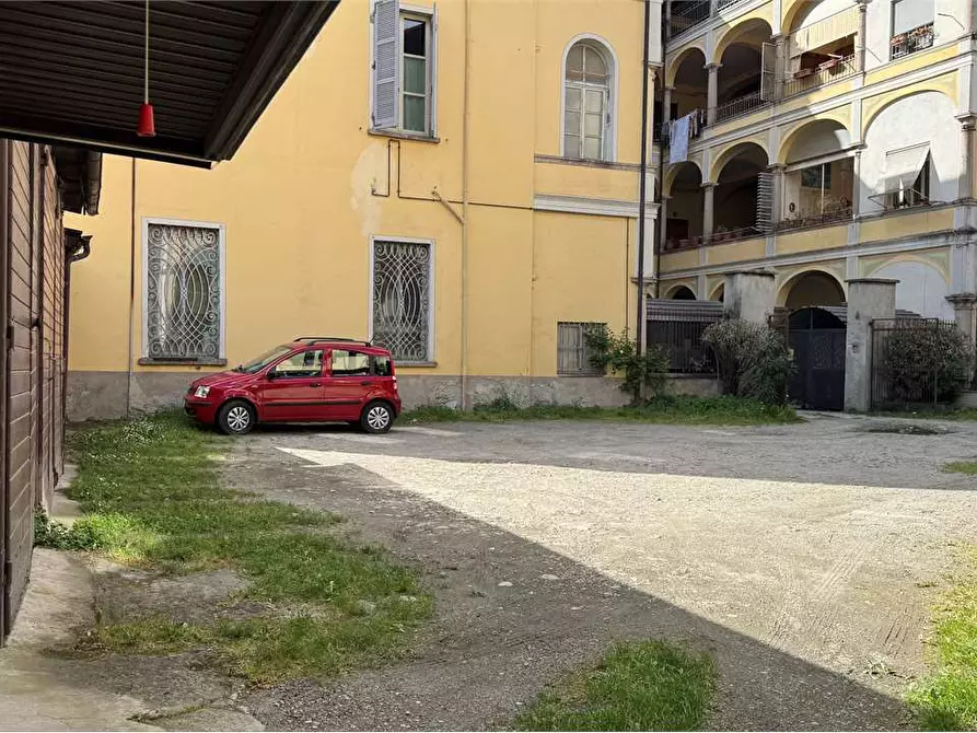 Immagine 9 di Garage in vendita  a Domodossola