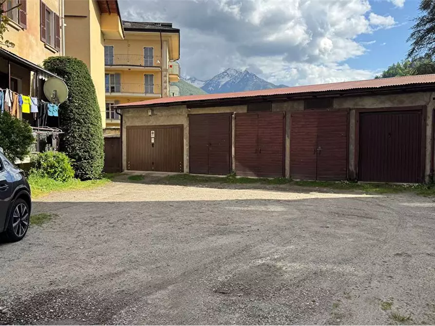 Immagine 10 di Garage in vendita  a Domodossola