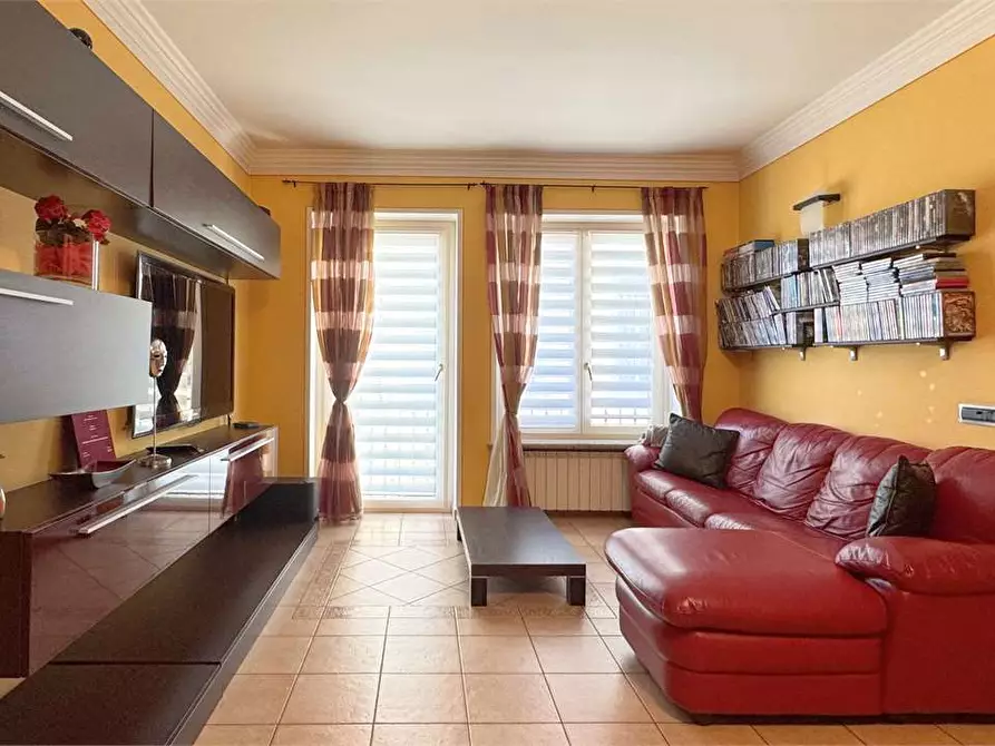 Immagine 4 di Casa indipendente in vendita  in Piazza Matteotti 4 a Beura-Cardezza