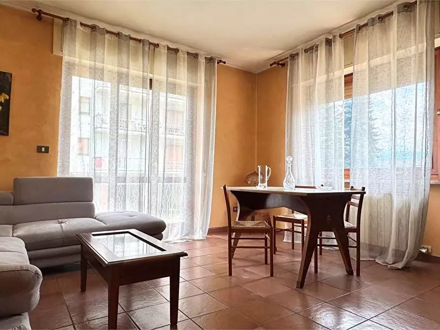 Immagine 4 di Quadrilocale in vendita  in Via Dante Alighieri 88 a Crevoladossola