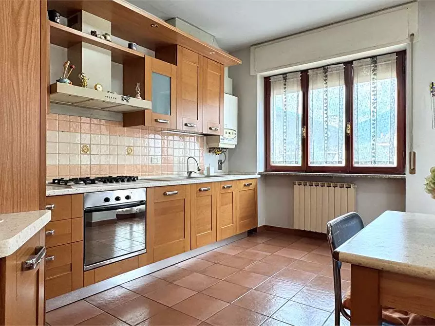 Immagine 5 di Quadrilocale in vendita  in Via Dante Alighieri 88 a Crevoladossola