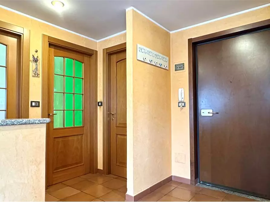 Immagine 8 di Quadrilocale in vendita  in Via Dante Alighieri 88 a Crevoladossola