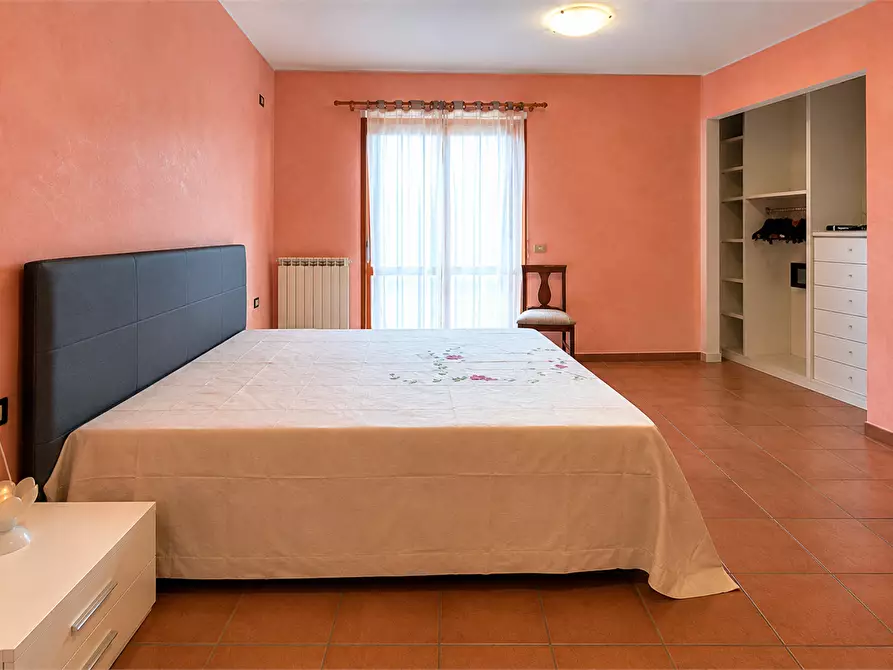 Immagine 9 di Quadrilocale in vendita  in Via Dante Alighieri 88 a Crevoladossola