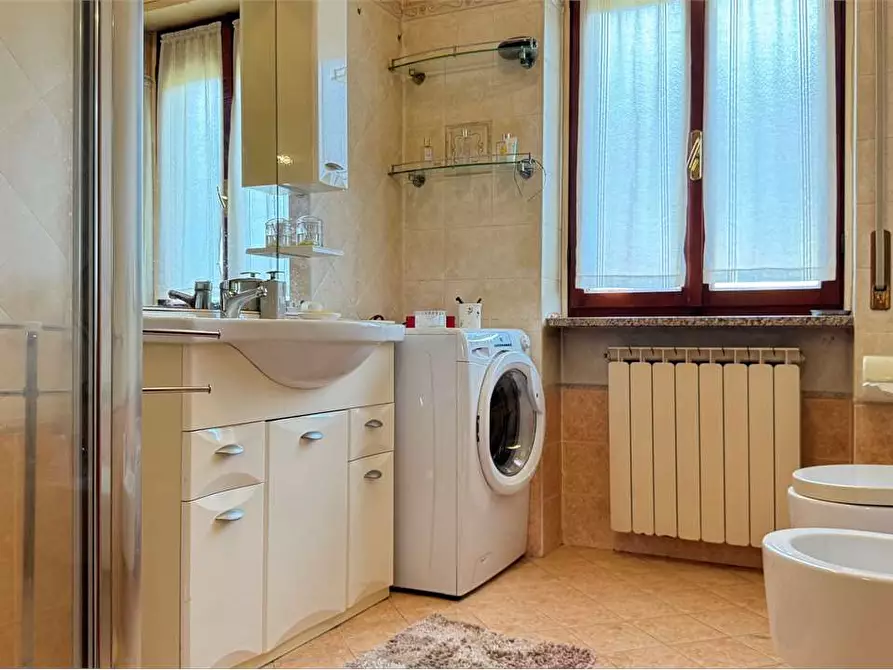 Immagine 13 di Quadrilocale in vendita  in Via Dante Alighieri 88 a Crevoladossola