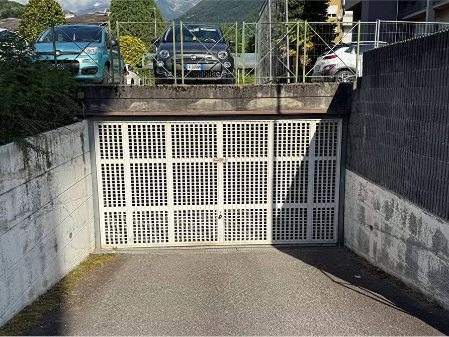 Immagine 4 di Garage in vendita  in Via Largo Partigiani 1 a Domodossola