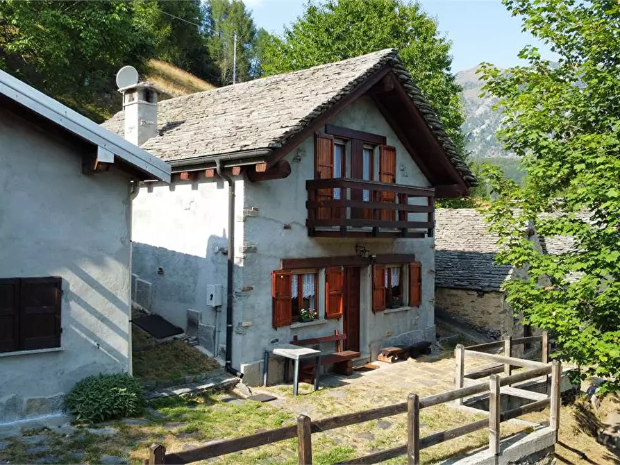 Immagine 2 di Casa indipendente in vendita  in Loc. Vercengio a Bognanco