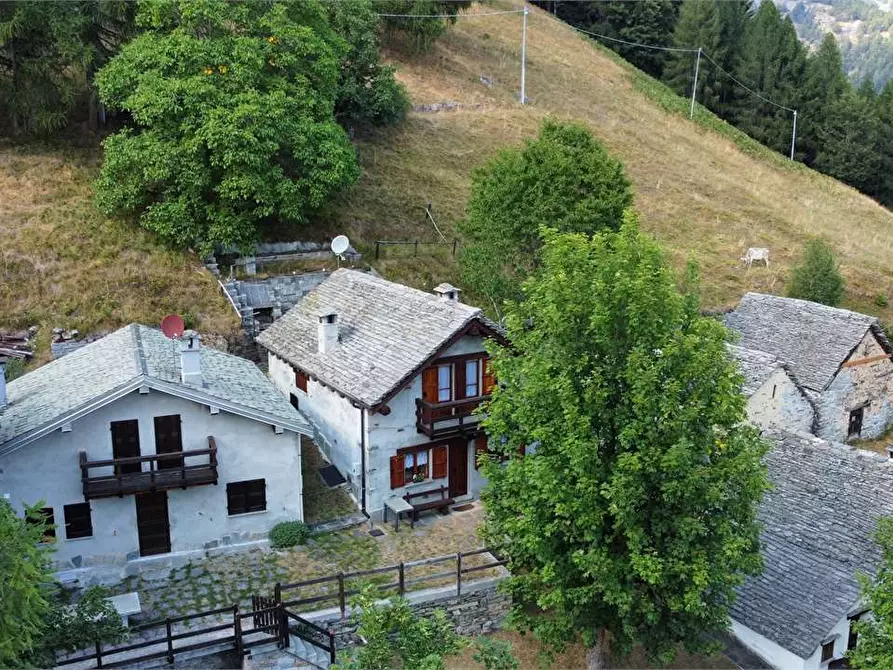 Immagine 3 di Casa indipendente in vendita  in Loc. Vercengio a Bognanco