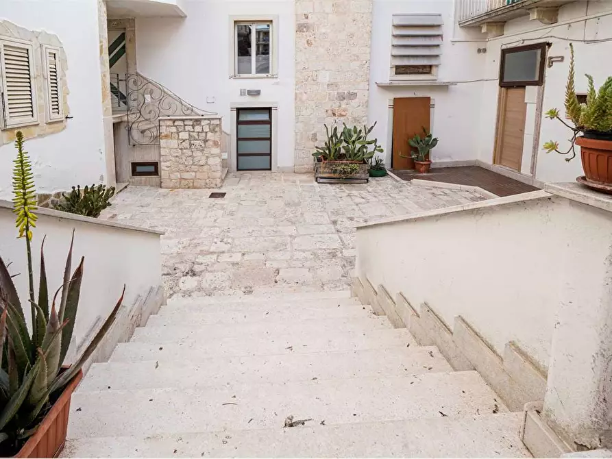 Immagine 3 di Negozio in affitto  in Vico Piazza Garibaldi 2 a Acquaviva Delle Fonti