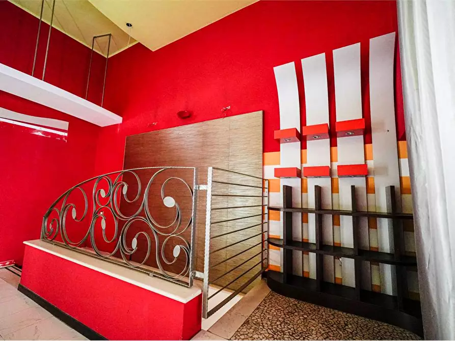 Immagine 7 di Negozio in affitto  in Vico Piazza Garibaldi 2 a Acquaviva Delle Fonti