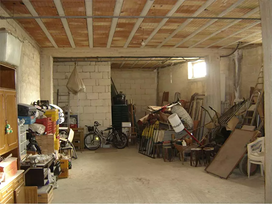 Immagine 2 di Magazzino in vendita  in Via Bonavoglia 31 a Acquaviva Delle Fonti