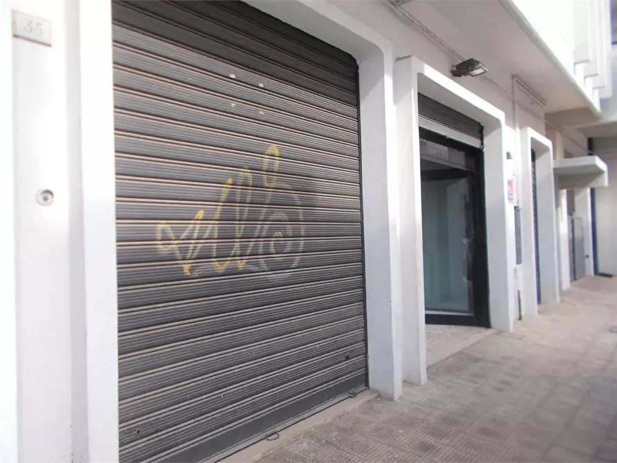 Immagine 3 di Laboratorio in affitto  in Via Marconi 37 a Acquaviva Delle Fonti