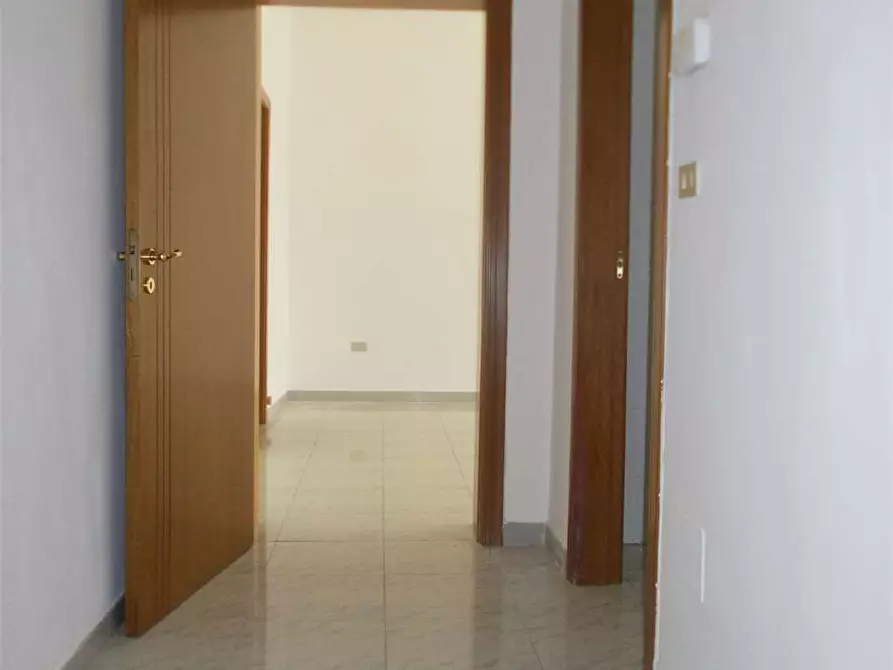 Immagine 17 di Quadrilocale in vendita  in Via San Benedetto 3 a Acquaviva Delle Fonti