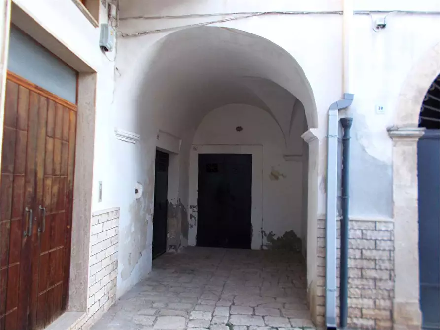 Immagine 4 di Stabile in vendita  in Via Sant'Agostino 26 a Acquaviva Delle Fonti