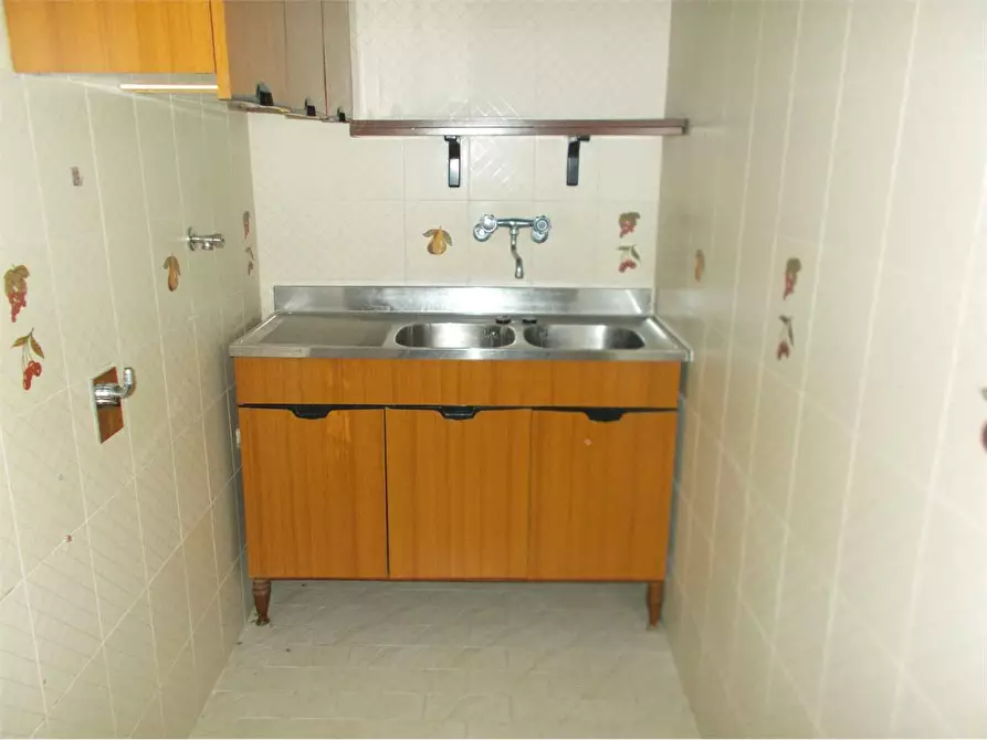 Immagine 25 di Stabile in vendita  in Via Sant'Agostino 26 a Acquaviva Delle Fonti