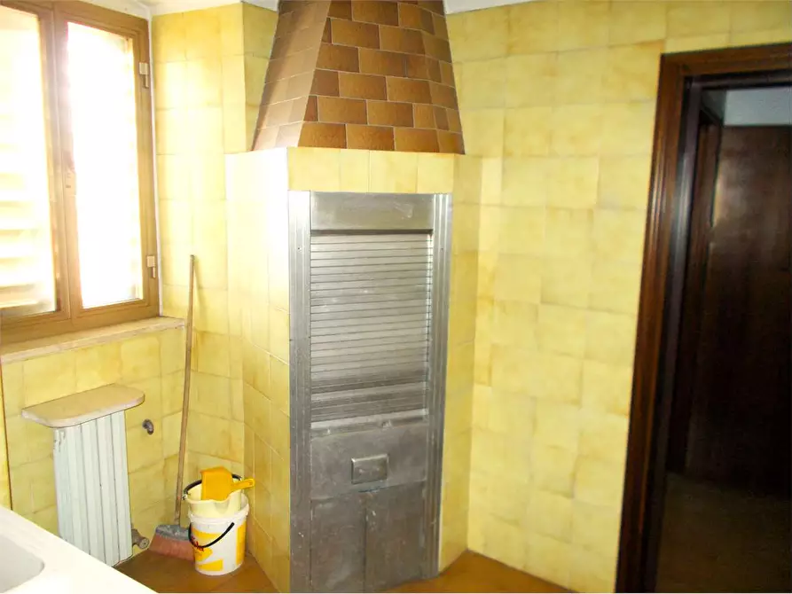 Immagine 6 di Quadrilocale in vendita  in Estramurale San Pietro 88 a Acquaviva Delle Fonti