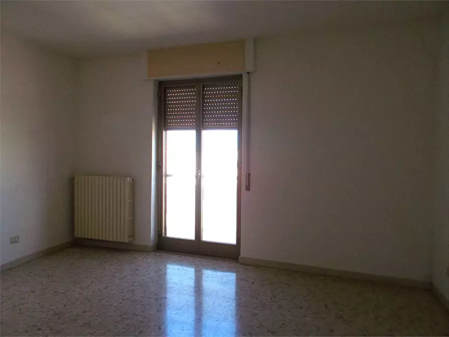 Immagine 9 di Quadrilocale in vendita  in Via  Vitantonio Tria 13 a Acquaviva Delle Fonti