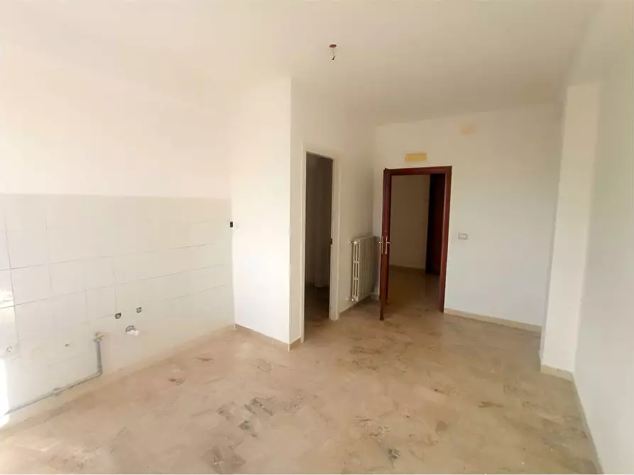 Immagine 5 di Quadrilocale in vendita  in Via  Vitantonio Tria 13 a Acquaviva Delle Fonti