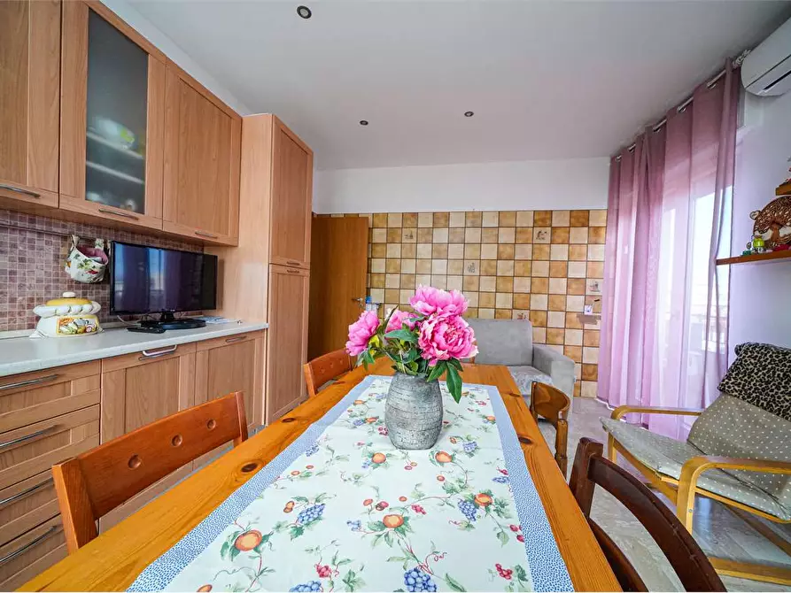 Immagine 11 di Casa indipendente in vendita  in Via Parini 23 a Acquaviva Delle Fonti